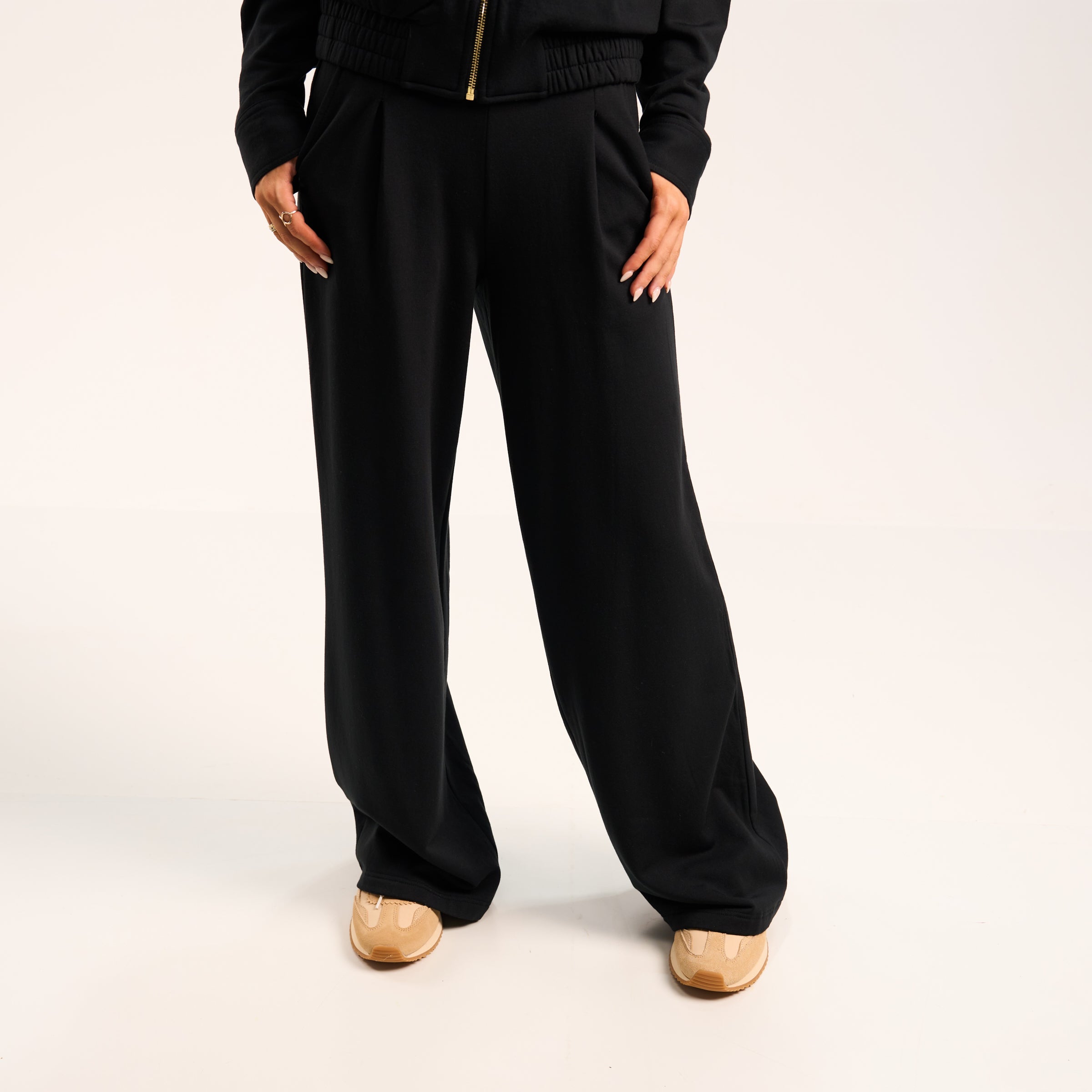 Round Trip Pant-Black