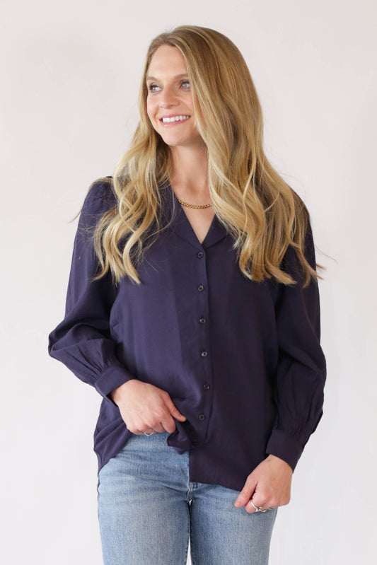 Scallop Navy Top