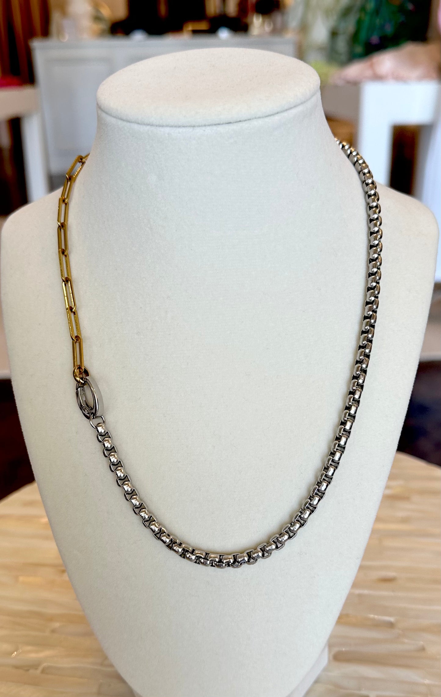 GC Two-Toned Chain Necklace