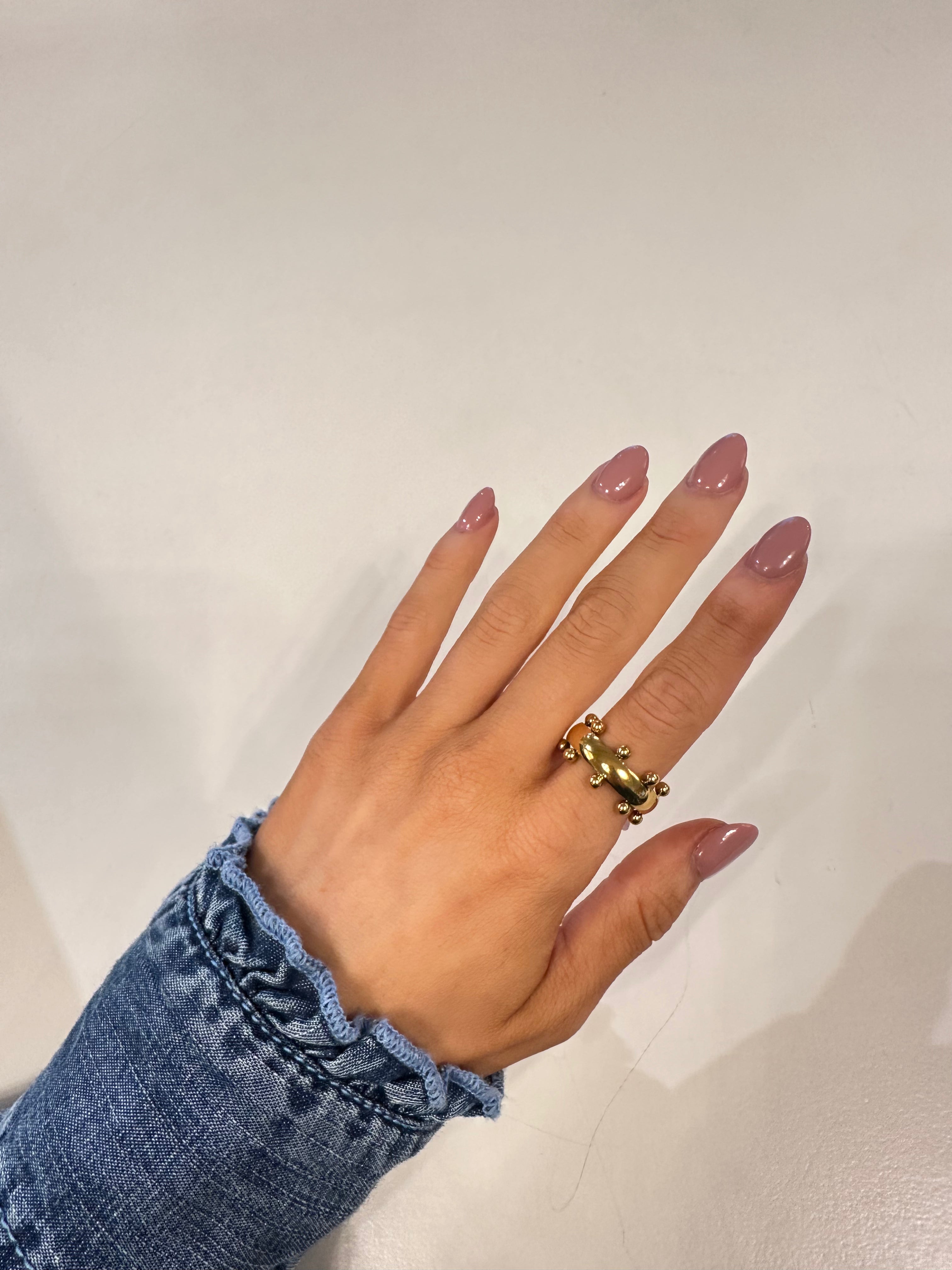 Vivian Ring-Gold